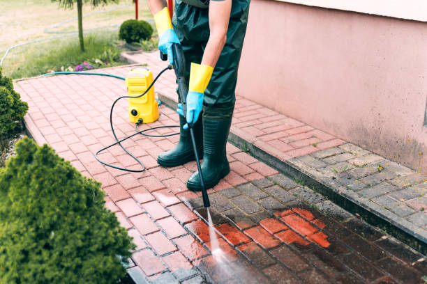 Why Choose Our Certified Pressure Washing Experts for Your Project Needs in Avon Park, FL?